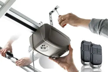 Somfy Garagentorantrieb GDK 700 RTS inkl. 2 Handsender